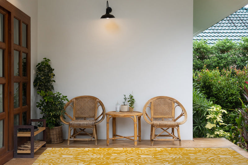 VASES AND PLANTS Outdoor Rug By House of HaHa