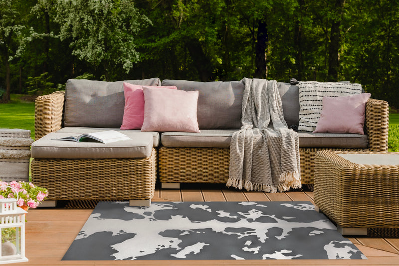 SADDLEBACK Outdoor Rug By Kavka Designs